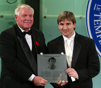 Valeri Kharlamov's son Alexander attended the 2005 Hockey Hall of Fame induction ceremony and proudly spoke on behalf of his family.