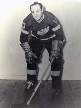 Earl Seibert was dealt to the Detroit Red Wings during the 1944-45 season and went on to play 43 games in over a season and a half