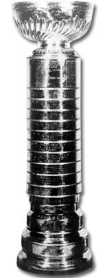The streamlined Stanley Cup (1927-1947).