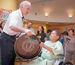 Hawks coach Joel Quenneville brought the Cup to the Chicago Children's Memorial Hospital