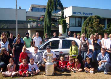 Brent Seabrook took the Stanley Cup to the Delta Police Station.