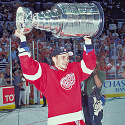 Sergei Fedorov with Stanley Cup, 1997