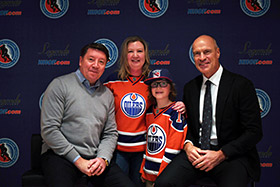 2017 Legends Classic Captains Jari Kurri and Mark Messier pose with fans