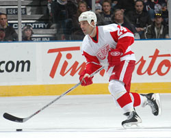 Chelios headlines Hockey Hall of Fame electees