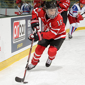 Hefford was the World Championships’ leading scorer in 1999 and in 2000. (Andre Ringuette/HHOF-IIHF Images)