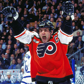 Flyers retire Hall of Fame centre Eric Lindros' No. 88