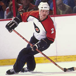 Howe joined the Philadelphia Flyers in 1982