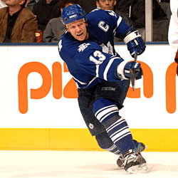 Former Toronto Maple Leafs captain Mats Sundin, of Sweden, announces his  retirement during a news conference