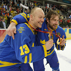 On the international stage, Sundin served as captain of the gold medal-winning Swedish team at the 2006 Olympic Winter Games.