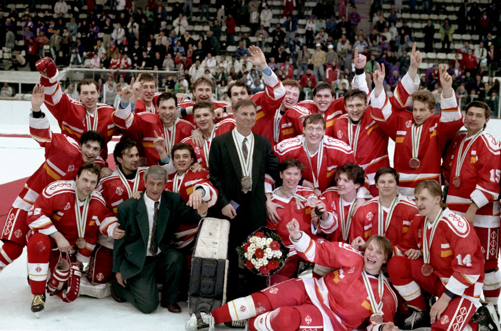 Yzerman and Fedorov from the 1992 All-Star Game. : r/hockey