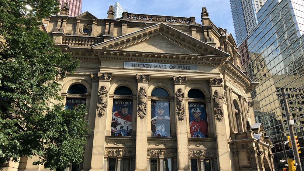 The Hockey Hall of Fame Induction Auction fundraising initiative offers Autographed Legends Line Items